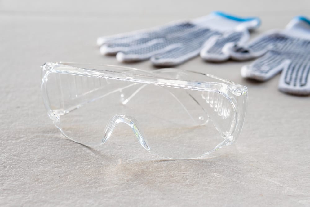 Plastic-based protective eyewear used in  construction